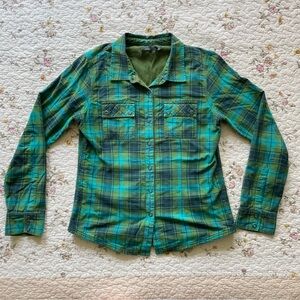 W’s PrAna Plaid Shirt w/ Thermal Lining - size M - good preowned condition! 💚